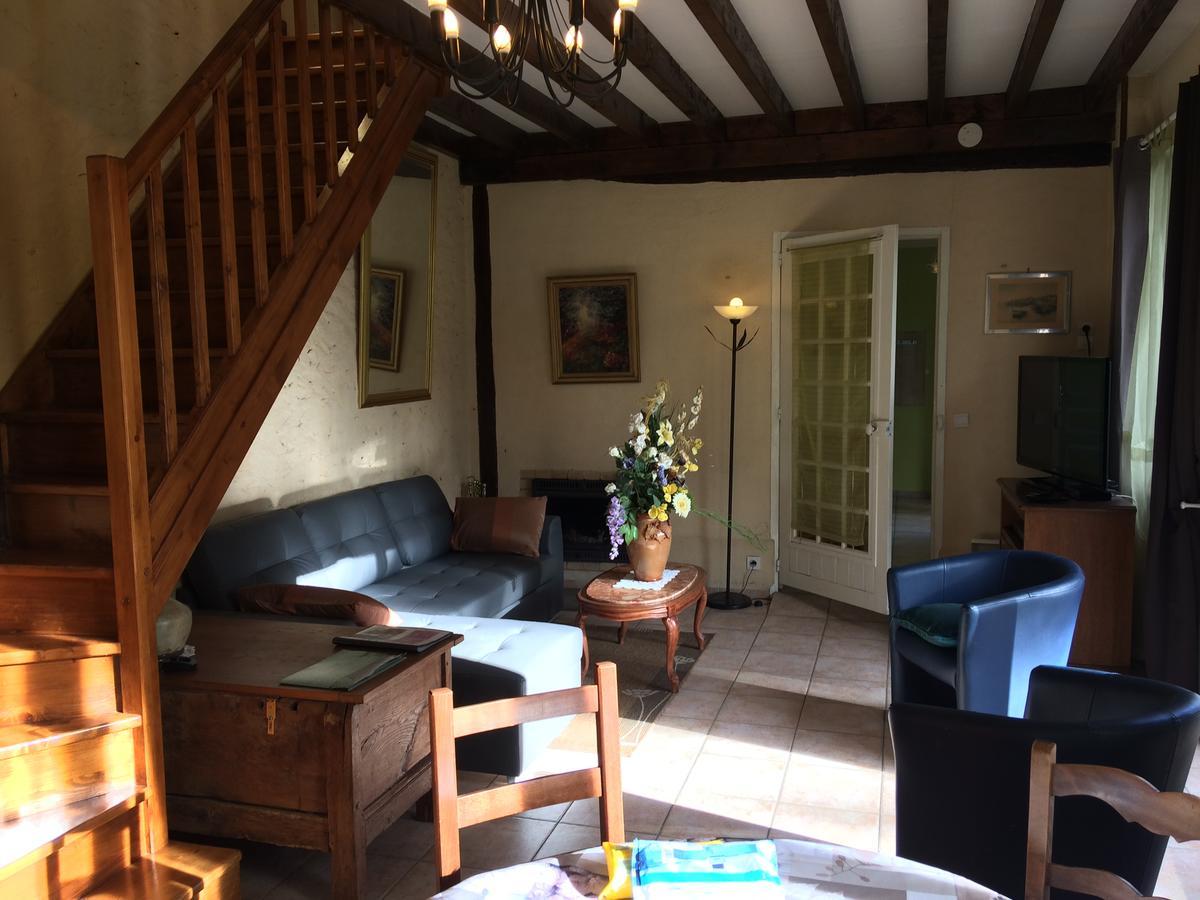 Auberge La Pomme De Pin Hotel Senonches Eksteriør billede