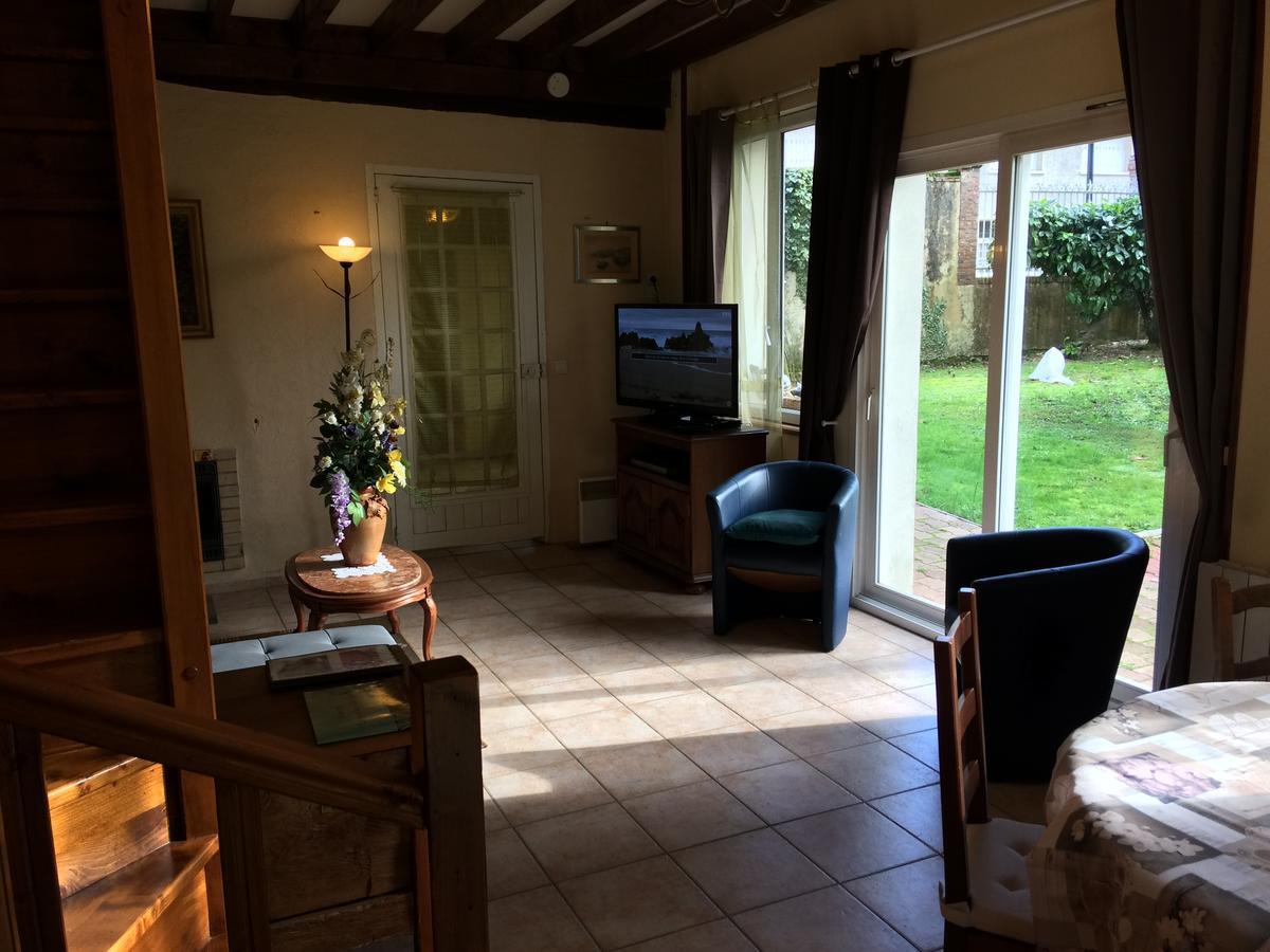 Auberge La Pomme De Pin Hotel Senonches Eksteriør billede