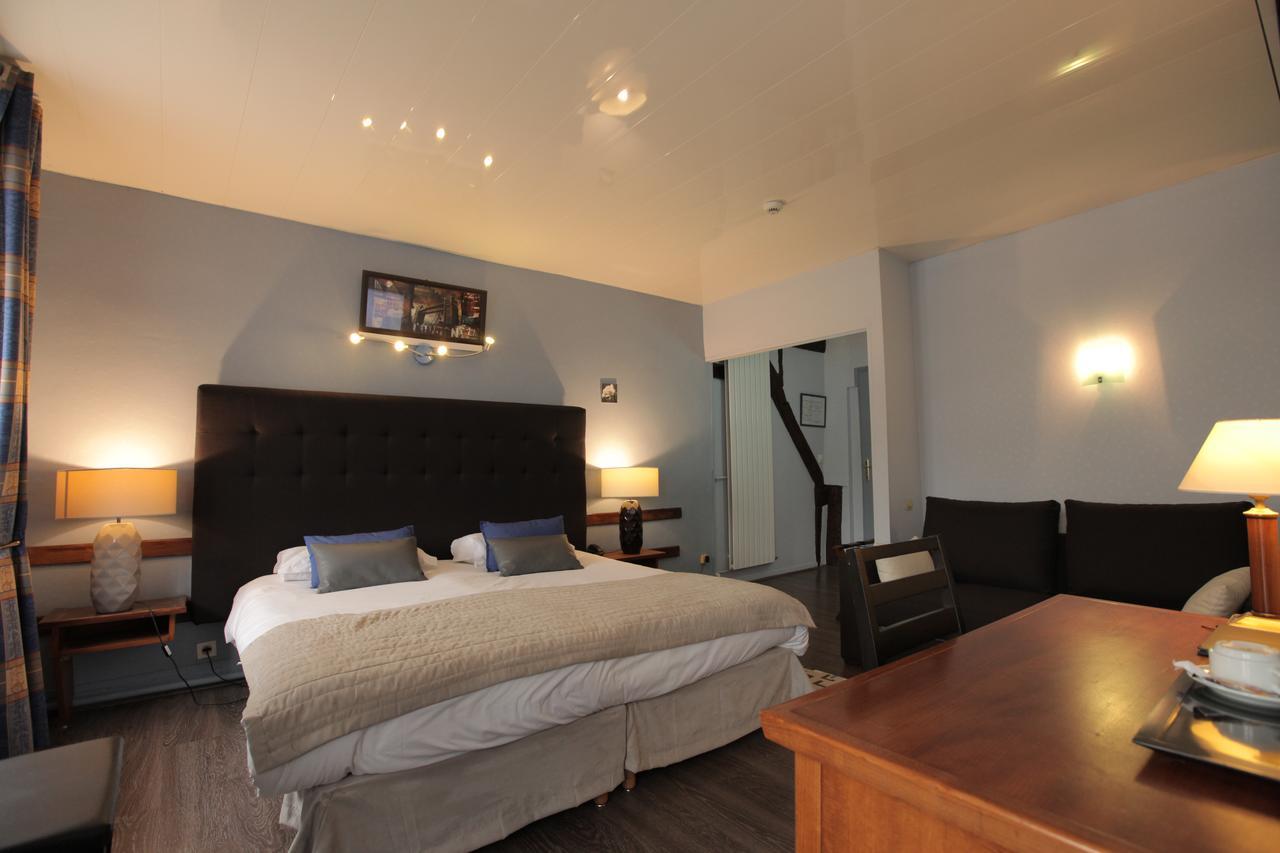 Auberge La Pomme De Pin Hotel Senonches Eksteriør billede